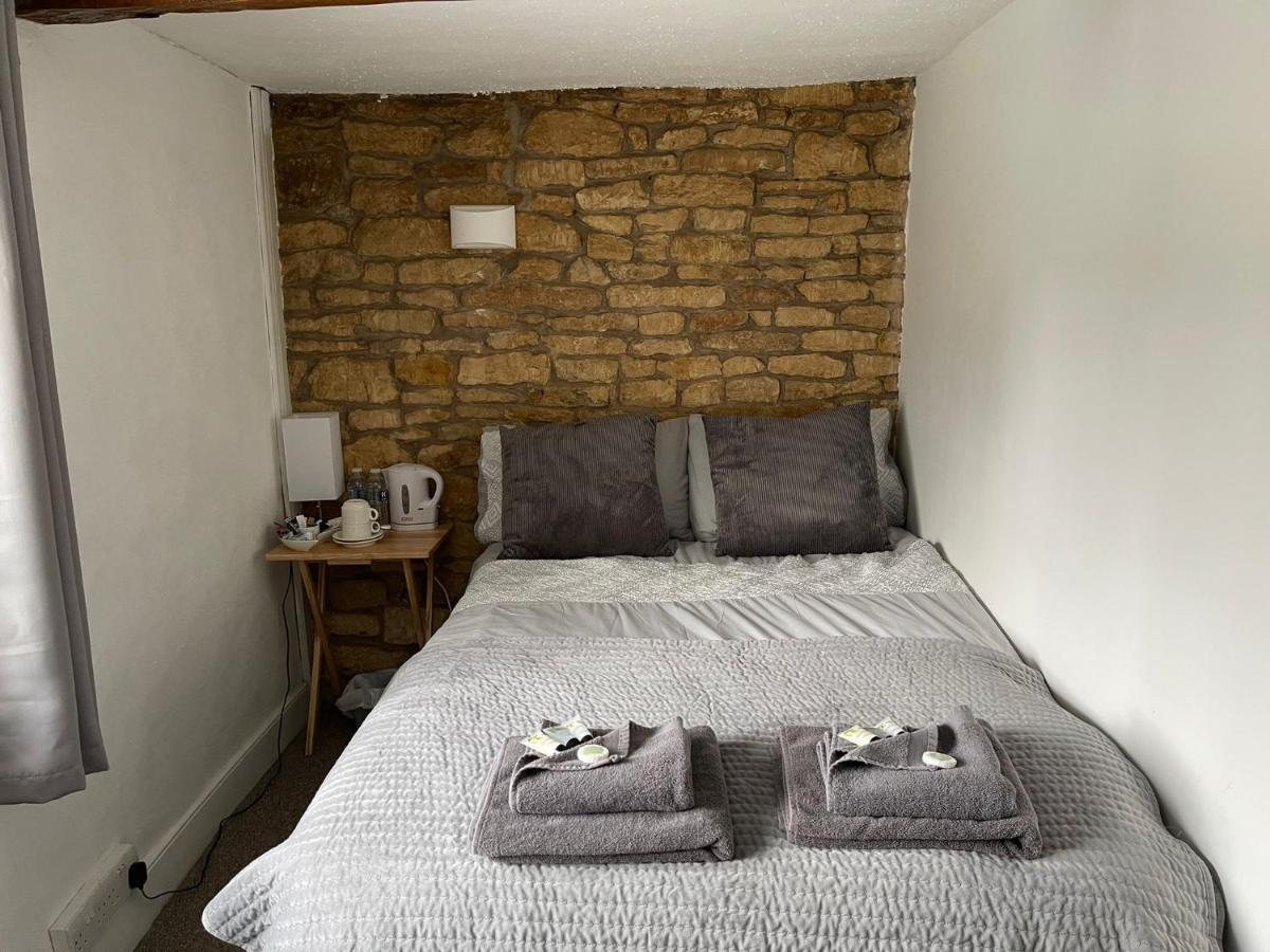 Siam Cottage Guesthouse Over 300 Years Old With Thai Restaurant Moreton-in-Marsh Extérieur photo