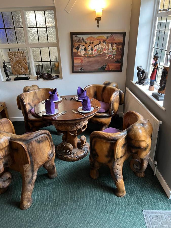 Siam Cottage Guesthouse Over 300 Years Old With Thai Restaurant Moreton-in-Marsh Extérieur photo